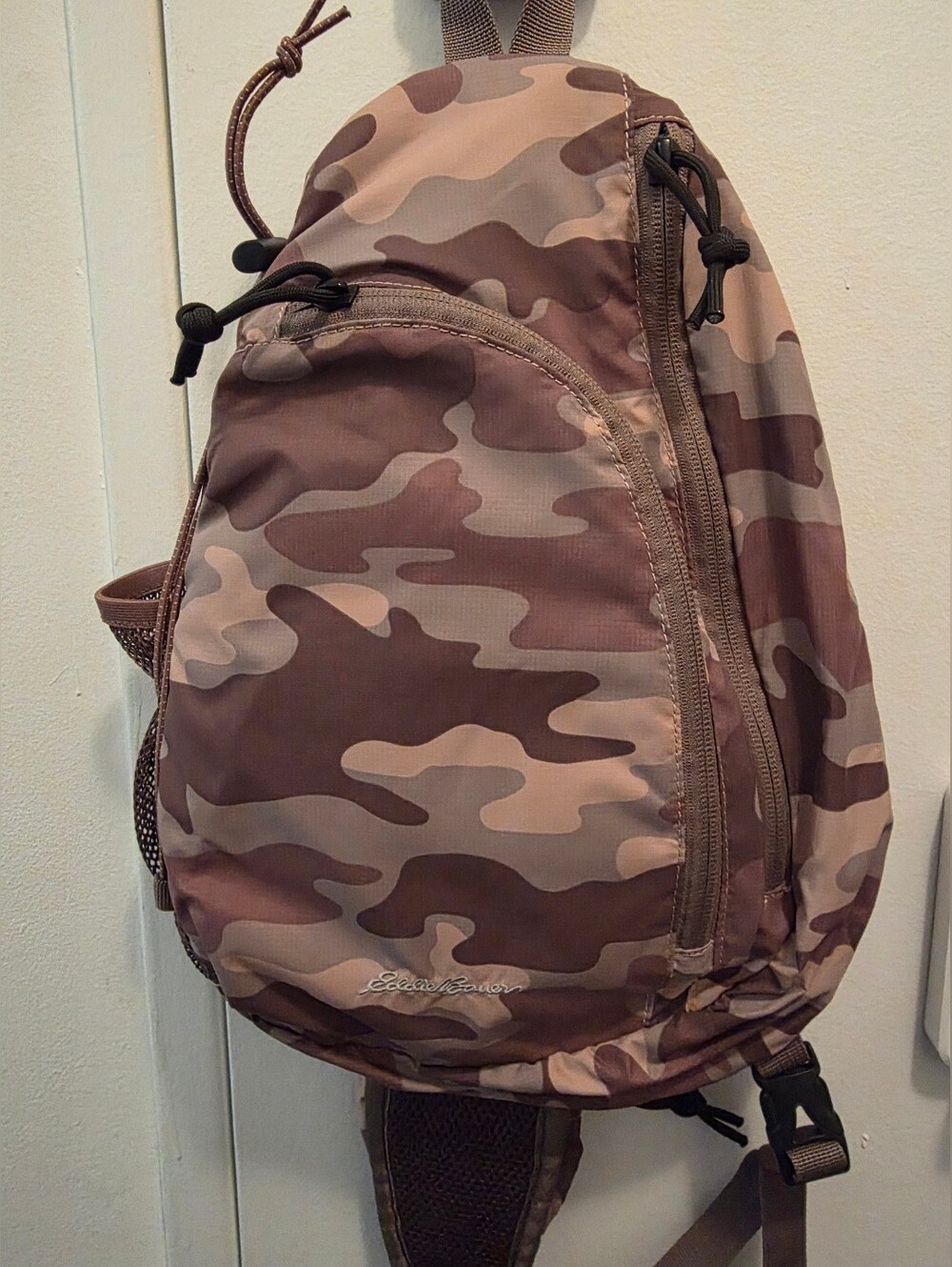 Eddie Bauer 8L Ripstop Shoulder Sling Pack